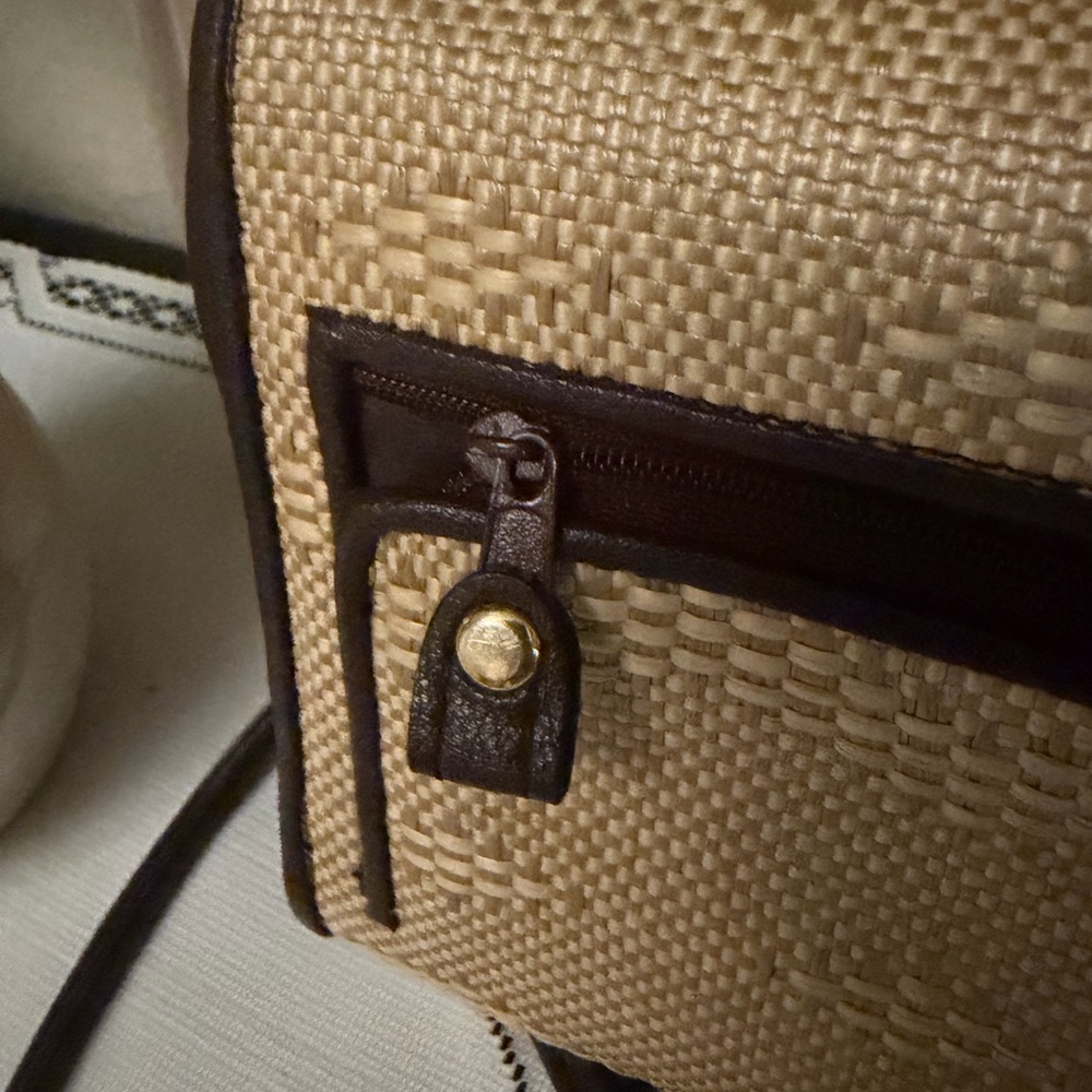 Vintage 1990s Etienne Aigner Raffia & Leather Crossbody Wallet/Clutch - Picture 4 of 11